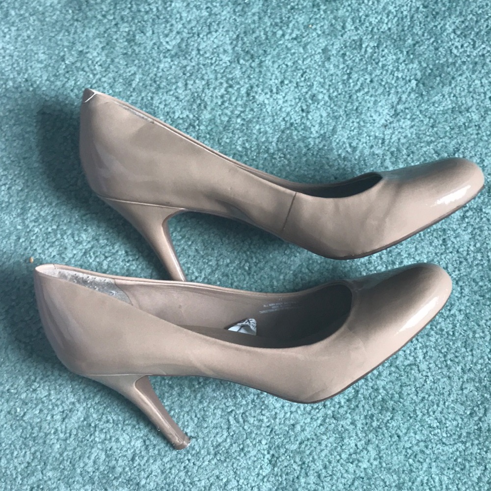 Size 11 nude heels